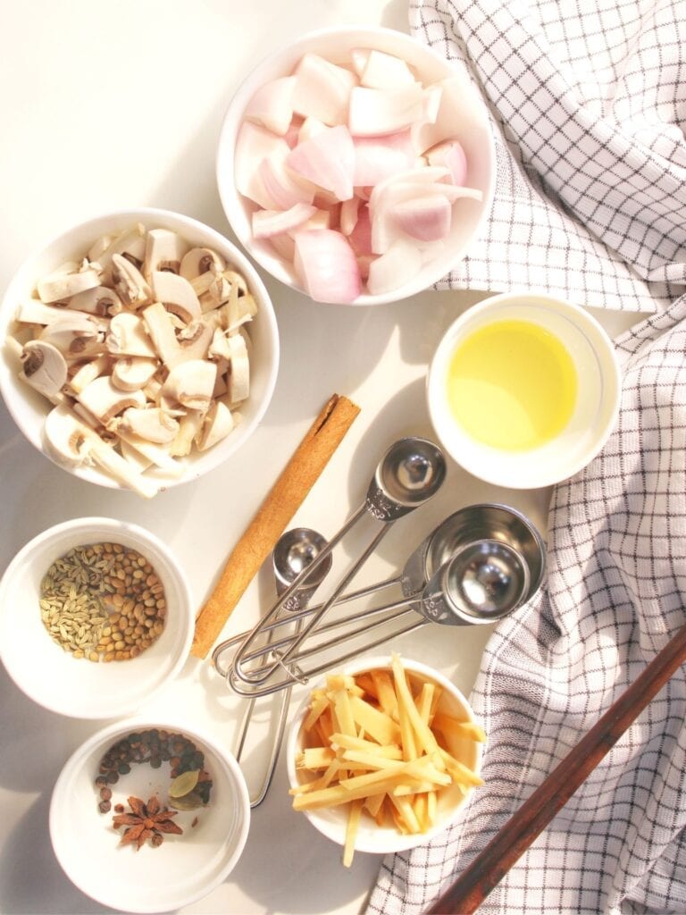 Ingredients For Vegetarian Phô broth